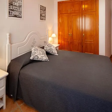 Apartamento 2b En Carihuela Junto A La Playa *